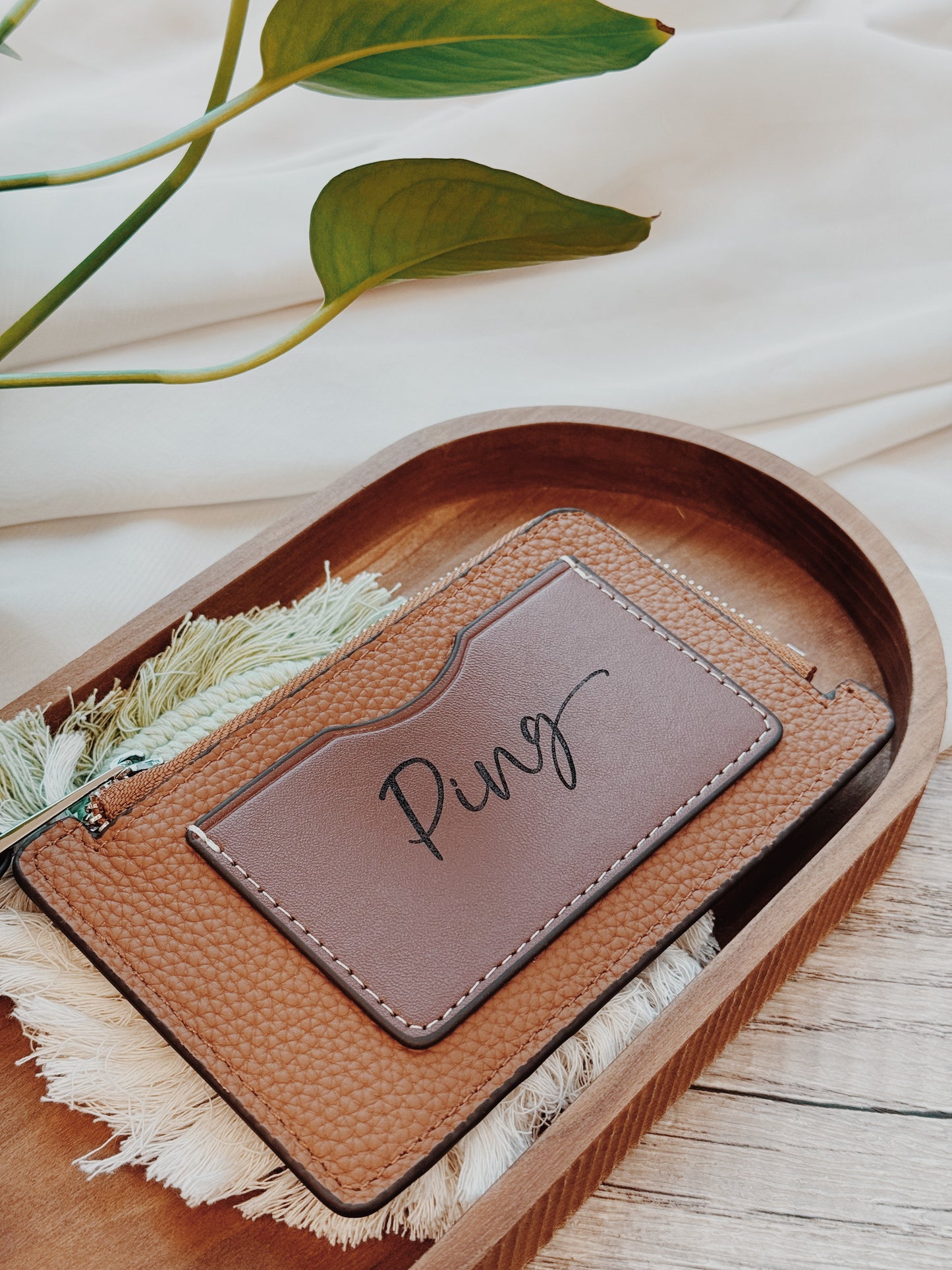LEDGER | Dual-Function Card & Coin Holder
