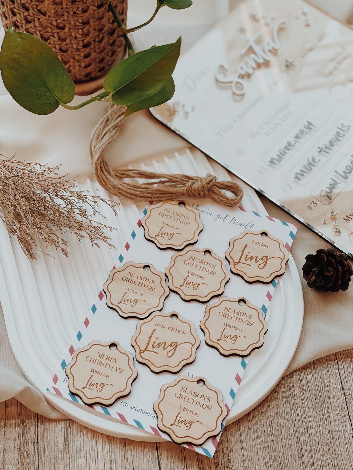 Sign-off Gift Tags (8 pcs)