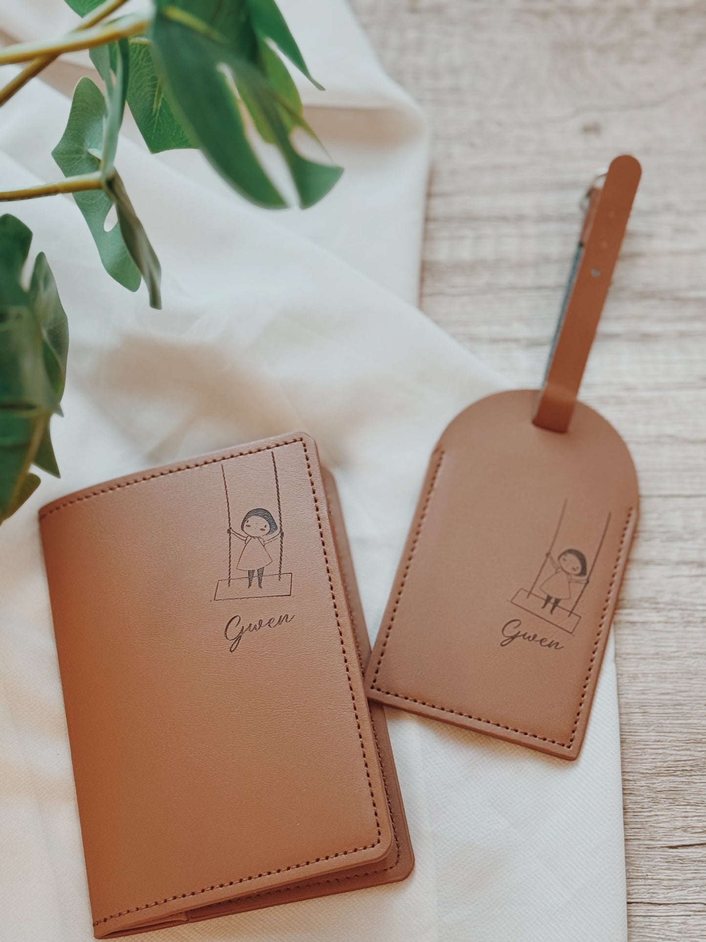 VANDRE | Passport Holder & Luggage Tag