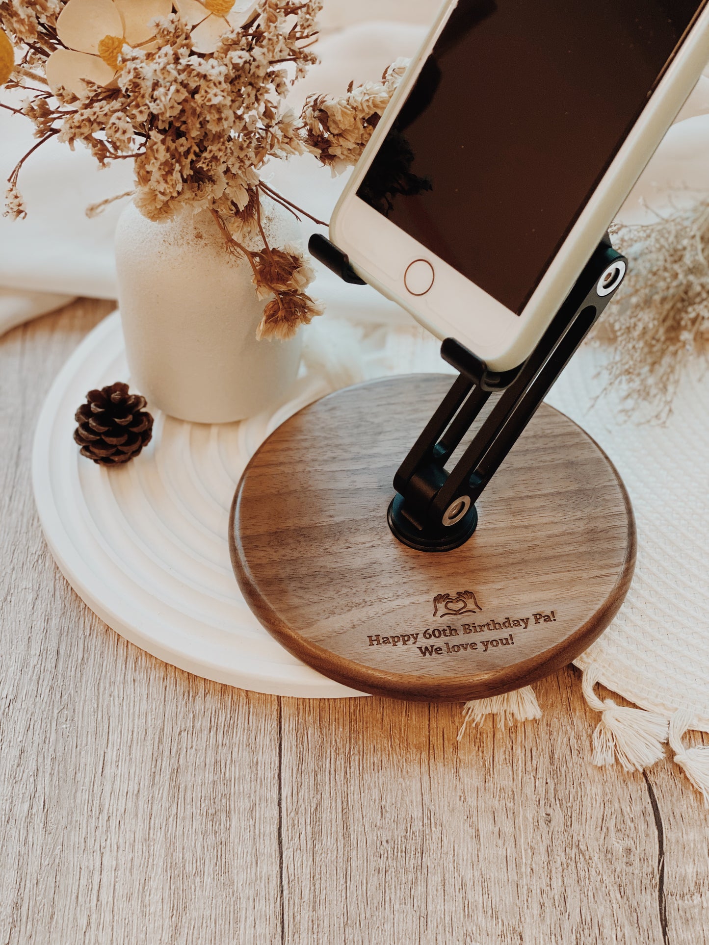 SWIVELWOOD | Mobile Stand (FINAL FINDS)