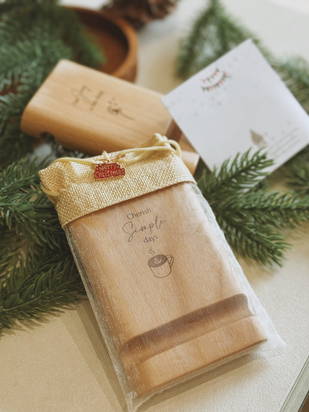 HÅLLA | Mobile Stand