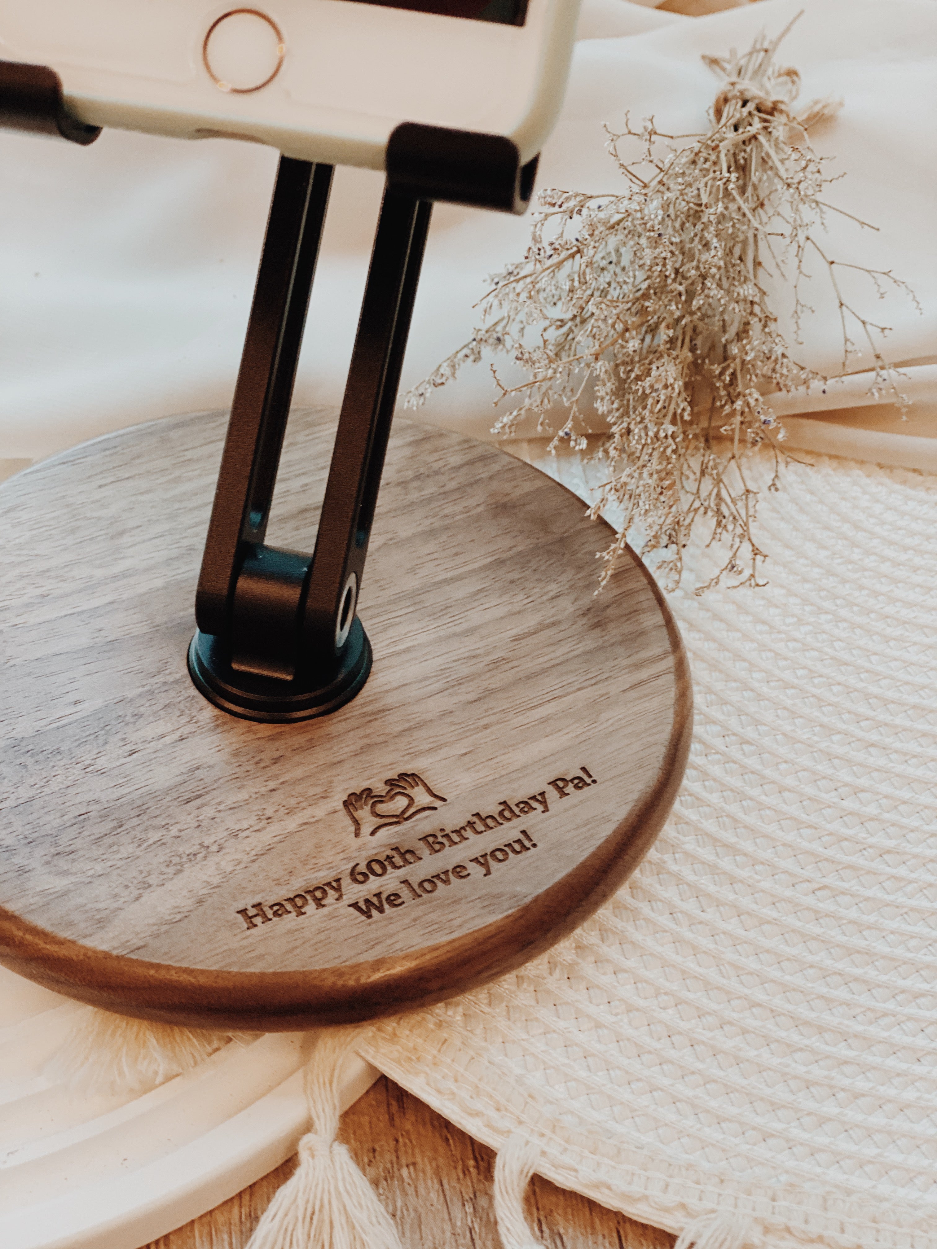 SWIVELWOOD | Device Stand