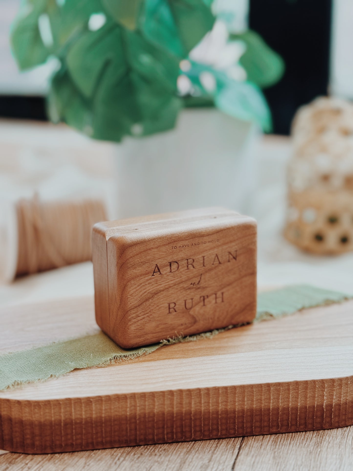 ETERNAL | Couple Rings Box