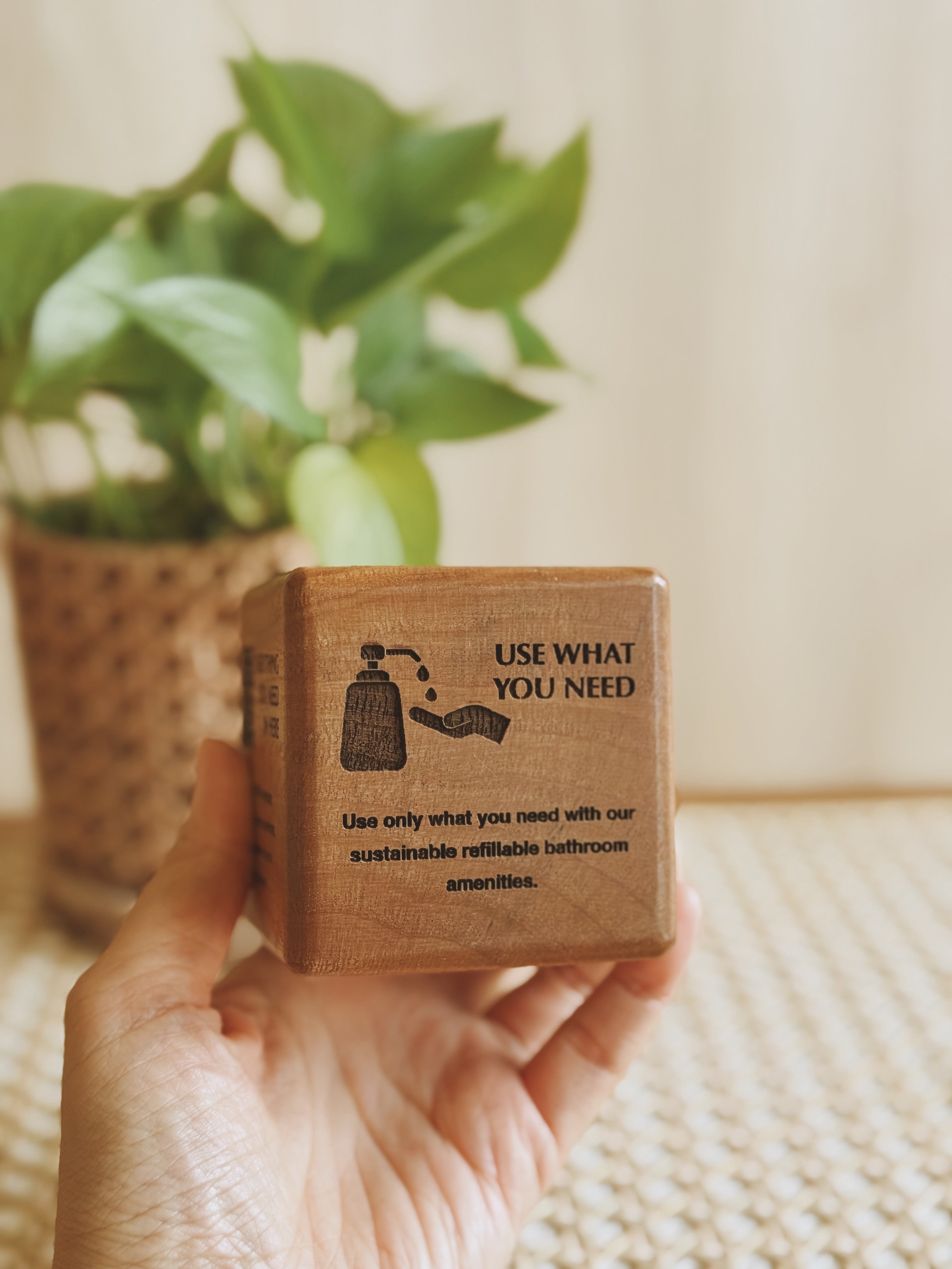 KANSO | Hotel Info Cube [PO]