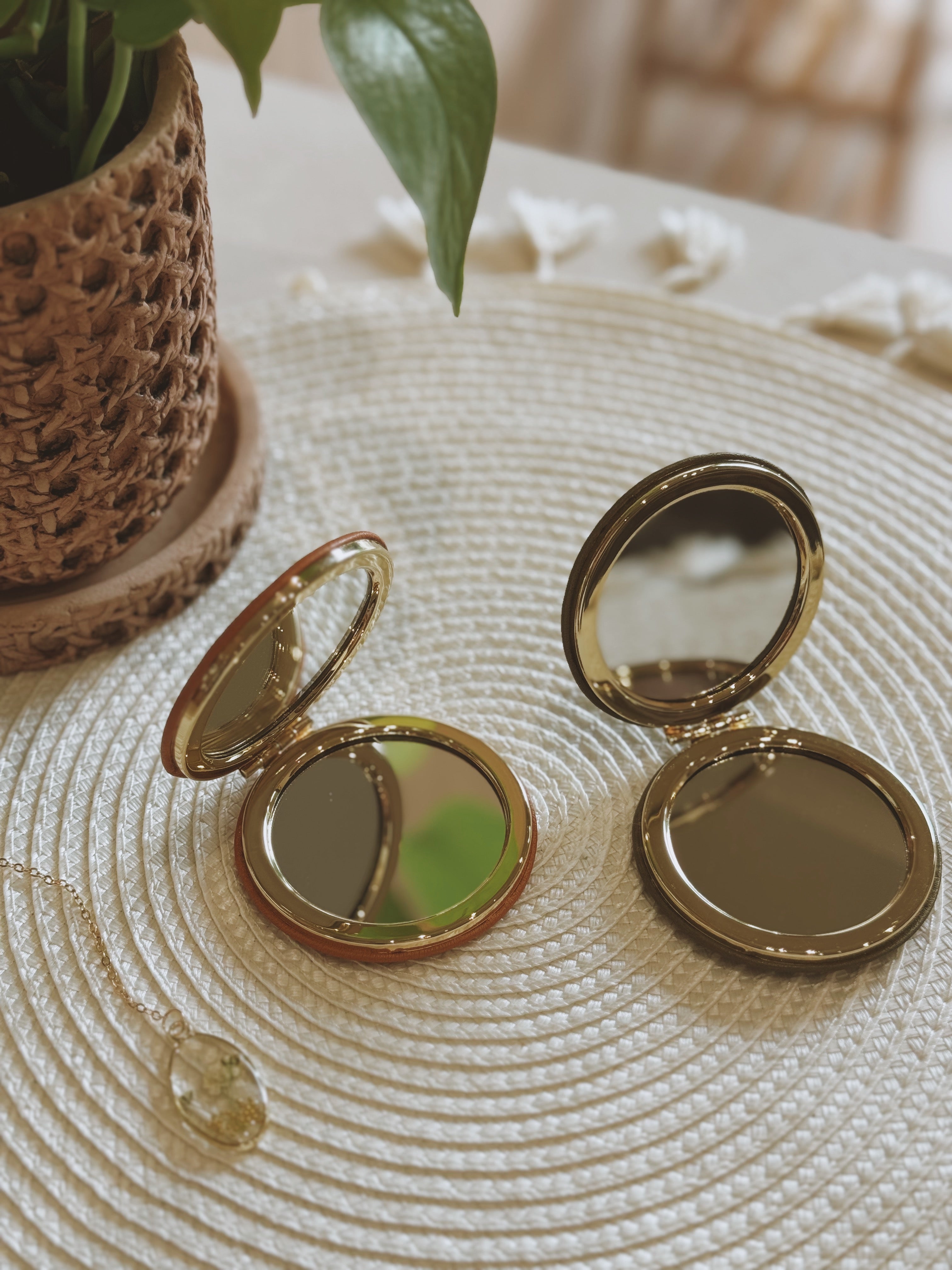 POISE | Bridesmaid Pocket Flip Mirror