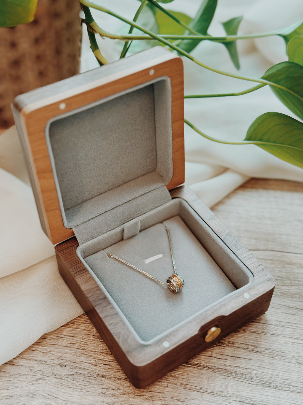 ADORN | Necklace Box [PO]