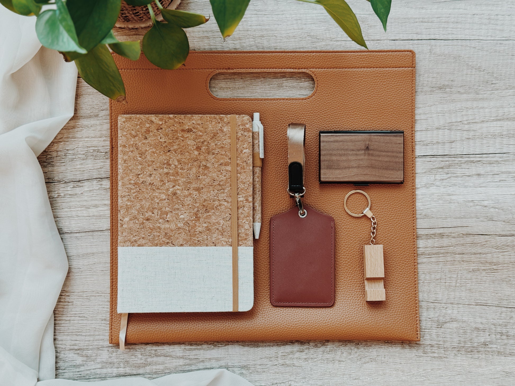 Elegant PU Leather Document Folio – Professional A4 Portfolio for Business, Meetings & Travel