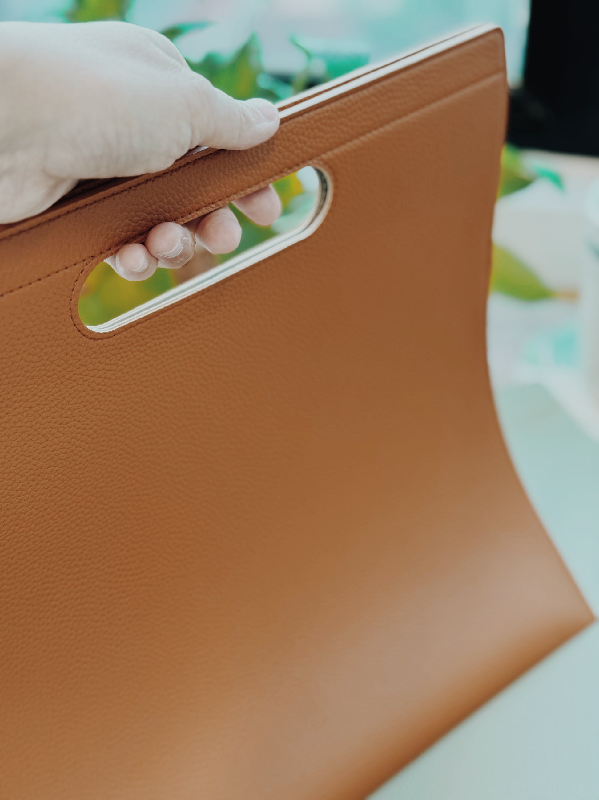 Elegant PU Leather Document Folio – Professional A4 Portfolio for Business, Meetings & Travel