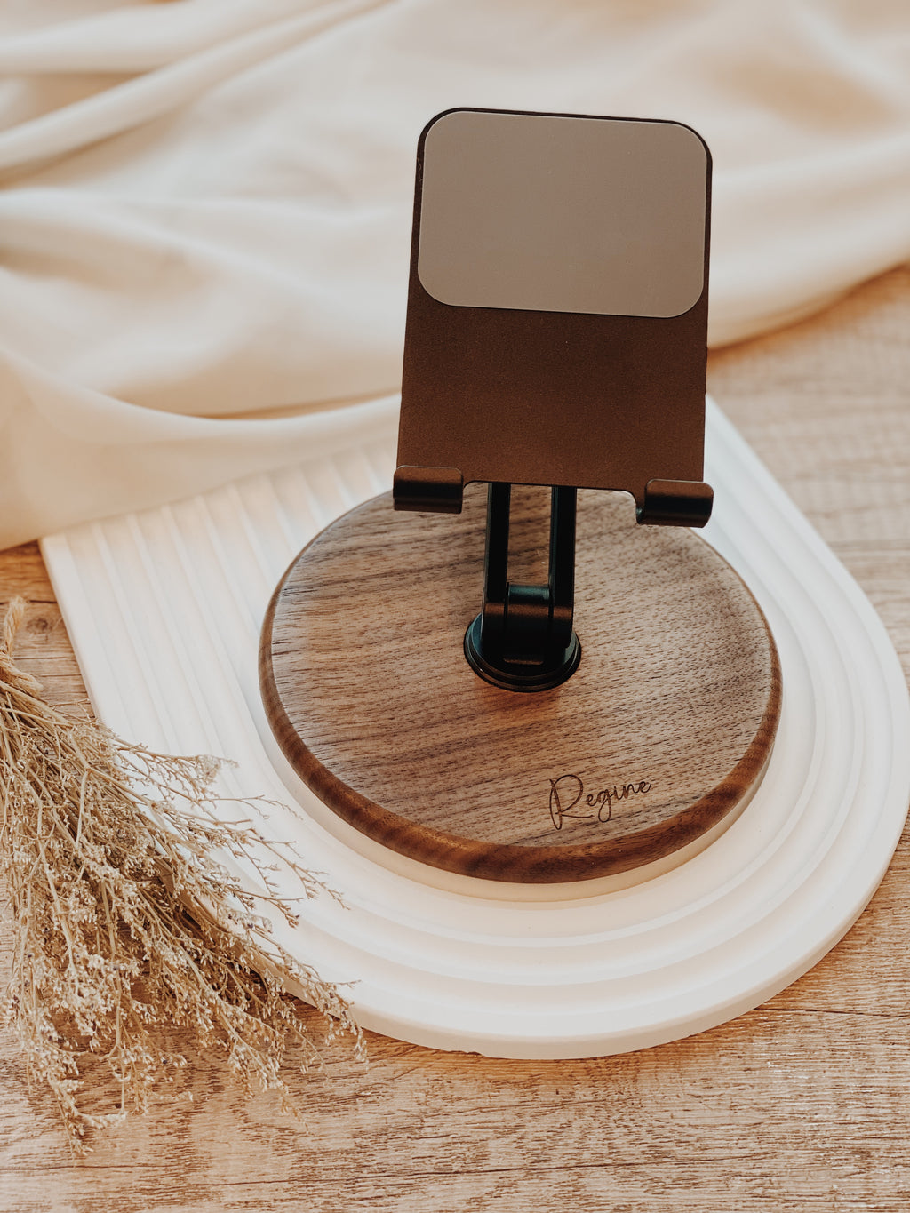 SWIVELWOOD | Device Stand