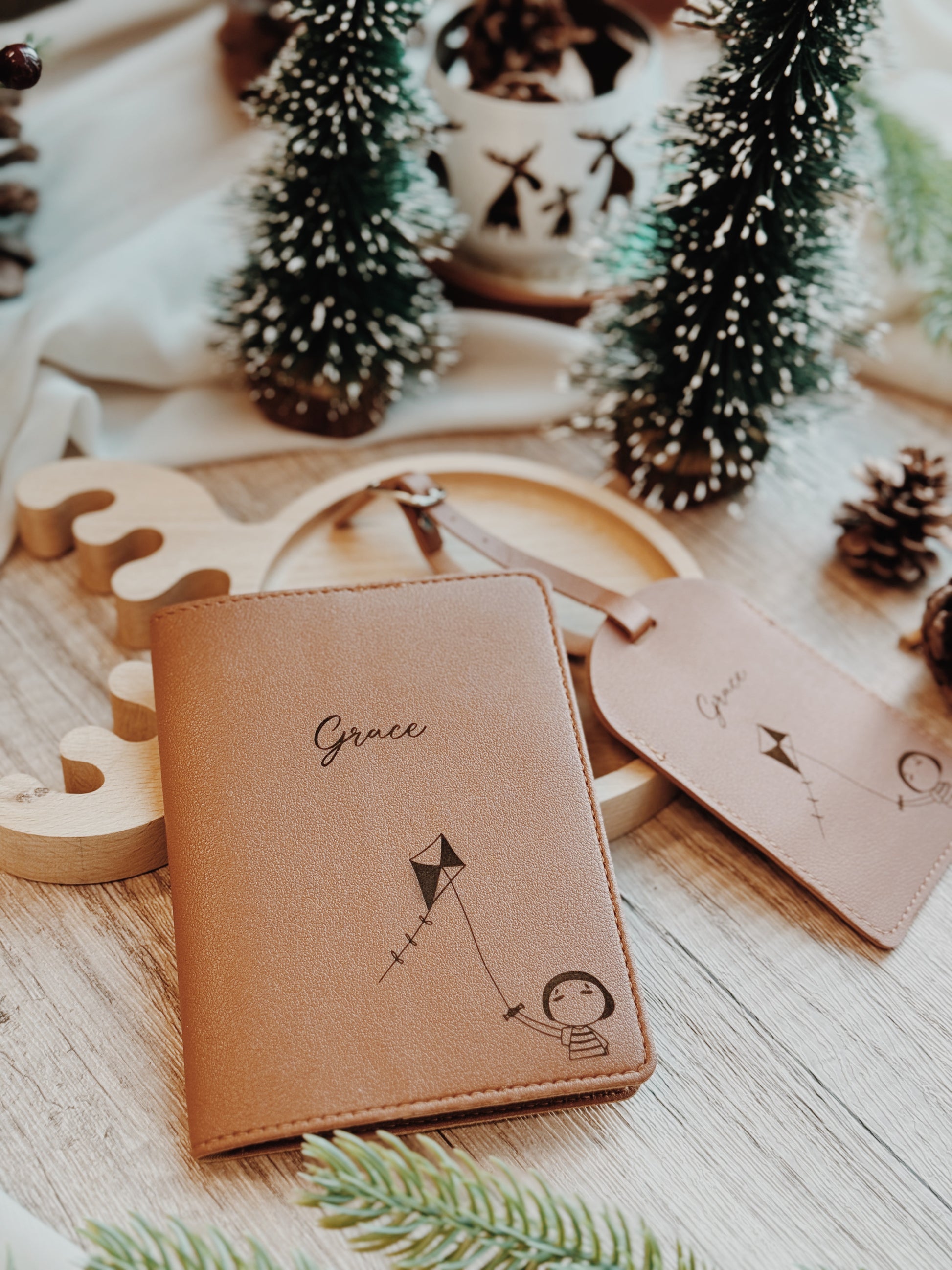 engraved gifts, personalised gifts in singapore, leatherette