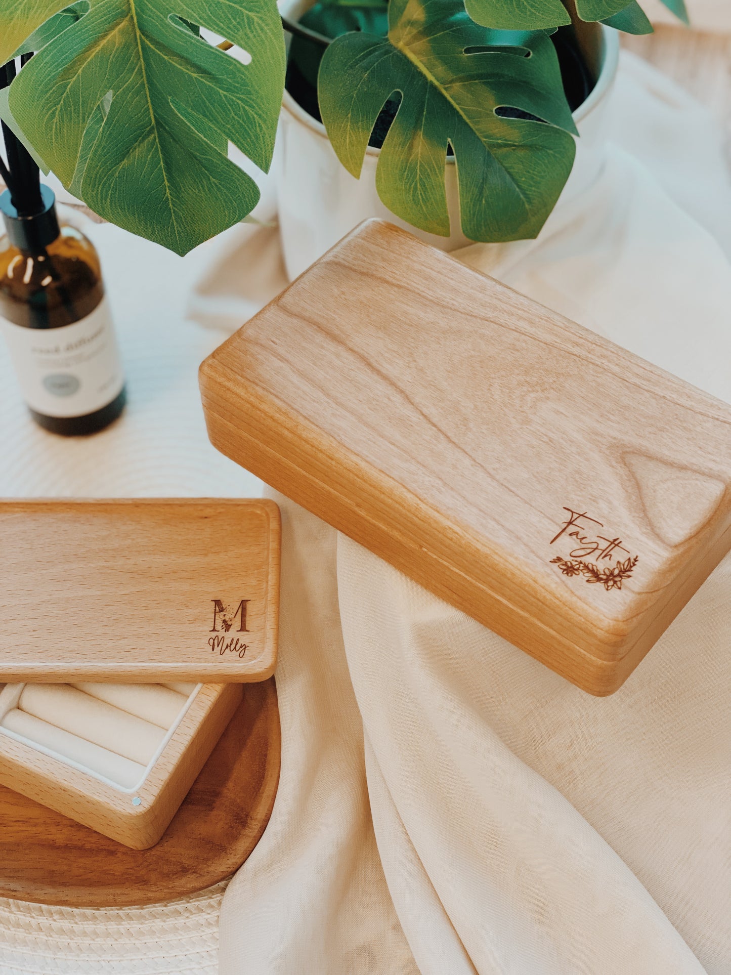 TREASURECOVE | Jewel Box